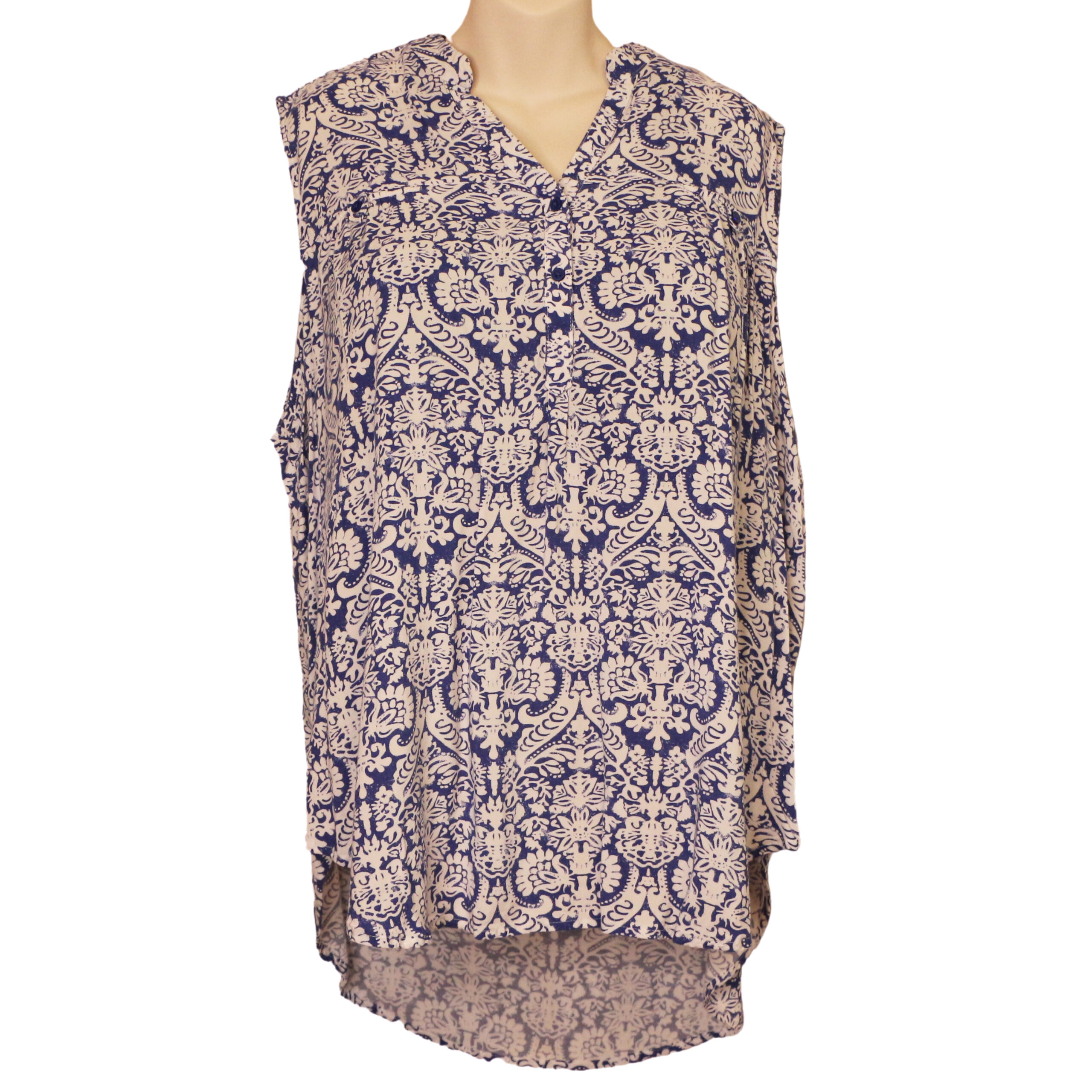George Gently Used Blue and White Tunic – Terri’s Finds